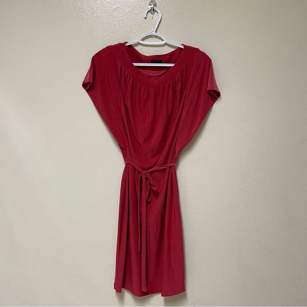 Kamarov Red Pleated Neckline Dolman Sleeve
Jersey Dress -M- Short Sleeve (READ)